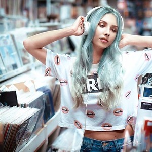 Oops-紫云浅浅
