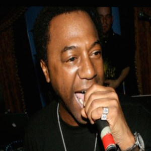 Keep It Movin (feat. DJ Kool) (Remix)