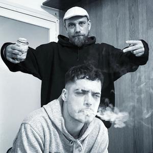 SUSURROS (feat. Daniele on a Ship) (Explicit)