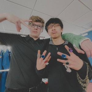 Handsome (feat. Ian Byarm, Madew & Syreno) (Explicit)