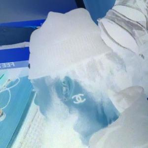 ling ling (feat. newski) (Explicit)