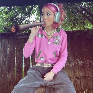 YU A TH*T (Explicit)