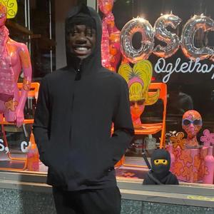 Broke Boy (feat. thr33) (Explicit)