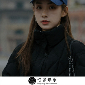 也许爱让此刻变成灰色