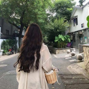 你把右手放在我左肩