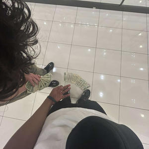 **** Chapo (feat. JayLoww) (Explicit)