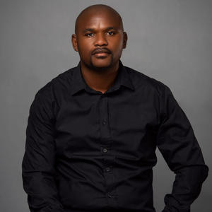 Hlamba Le Ntliziyo (feat. Eyethu Mbalunzima)