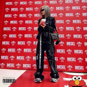 Autofellatio (Explicit)