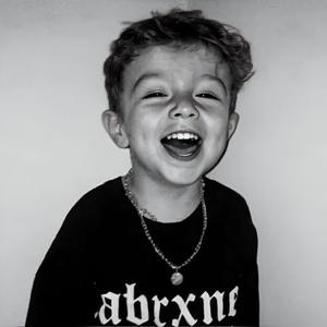 healin (feat. Corrupxed) (Explicit)