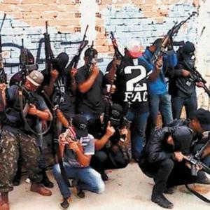 Criminalistica 004 x Visão De Criminoso (feat. Dj Bruninho Silva, Mc Bombom, Mc PR & Mc Jajau) (Explicit)