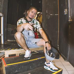 No les compro feat Tatum