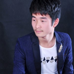 只怨我难忍住心痛