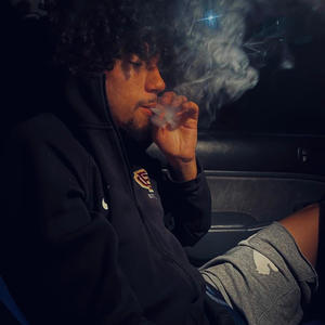 Reach around ya (feat. YTOP) (Explicit)