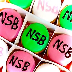 Donas (feat. KARDIO, Sake aka The Fraggle Ponk & Mikey Klap) (Explicit)