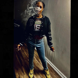fetti holmes (Explicit)