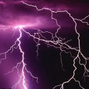 Wait A Minute (feat. Shayyn!)