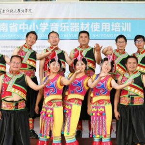 开心的左脚舞跳起来 (王正萍 混音版)