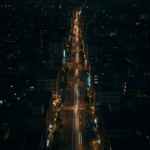 眠らない街