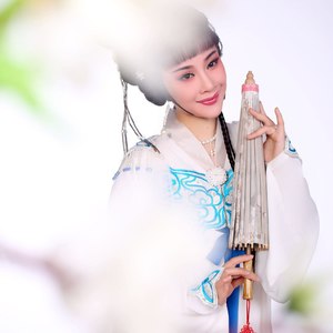 一见梁兄魂魄消