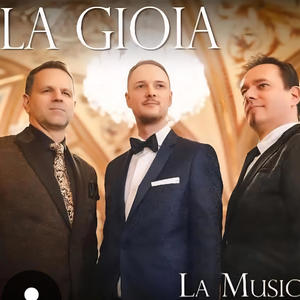 LA MUSICA (feat. LA GIOIA)