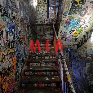 MIA (feat. L.A. Hølløw) (Explicit)
