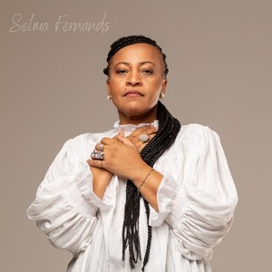 Selma Fernands - Viajante