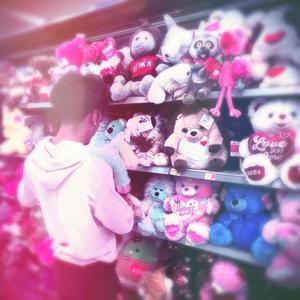 valentine (feat. d1sgrace)