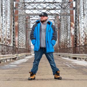 Love Aint Here (feat. DZ THE UNKNOWN & LilWolfe) (Explicit)