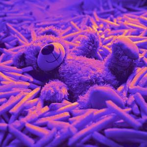 GOLDEN BOY (feat. BIG ESTEVEZ & ICE CRISPY) (Explicit)