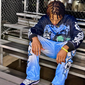 NO DISPARAN (feat. Ruso produciendo)