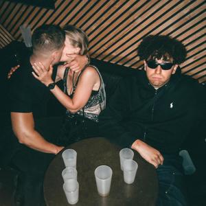 J'SORS UN ALBUM IL FLOP (BENZ #1) (Explicit)