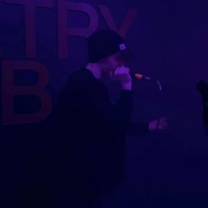 headlock! (Explicit)