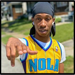 Applebee's (Explicit)