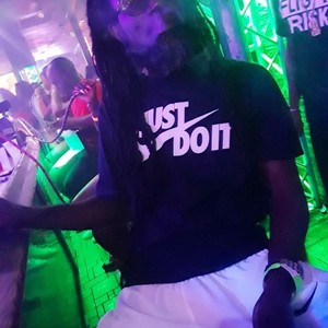 Debbie Cake(feat. Duke D. Smooth) (Explicit)