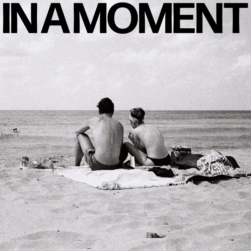 InAMoment封面