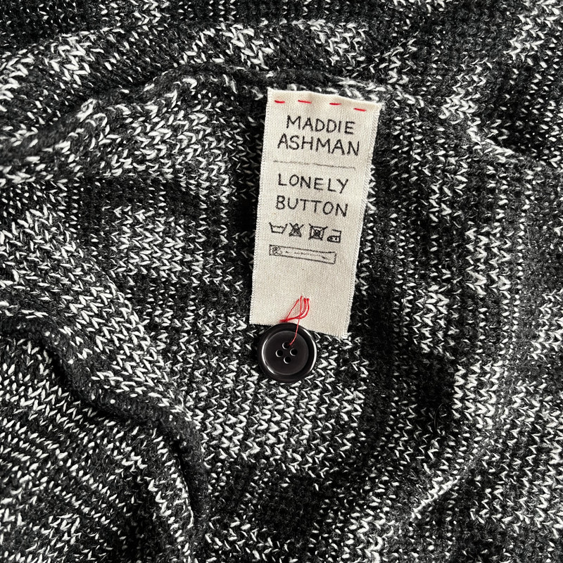 LonelyButton封面