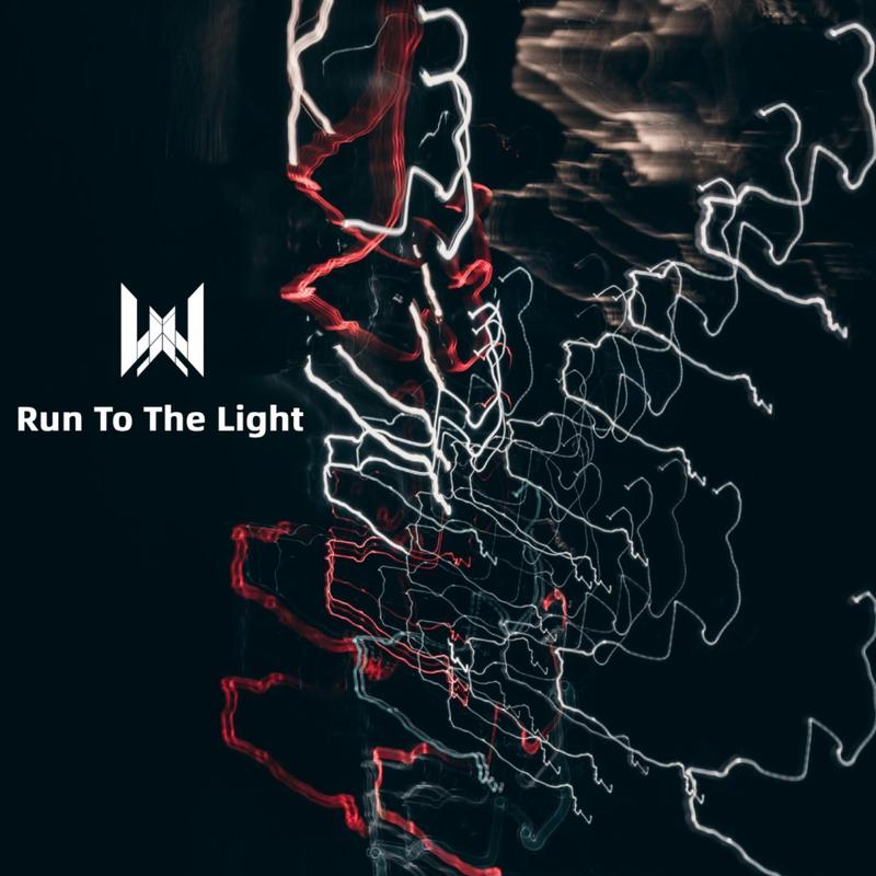 RunToTheLight封面