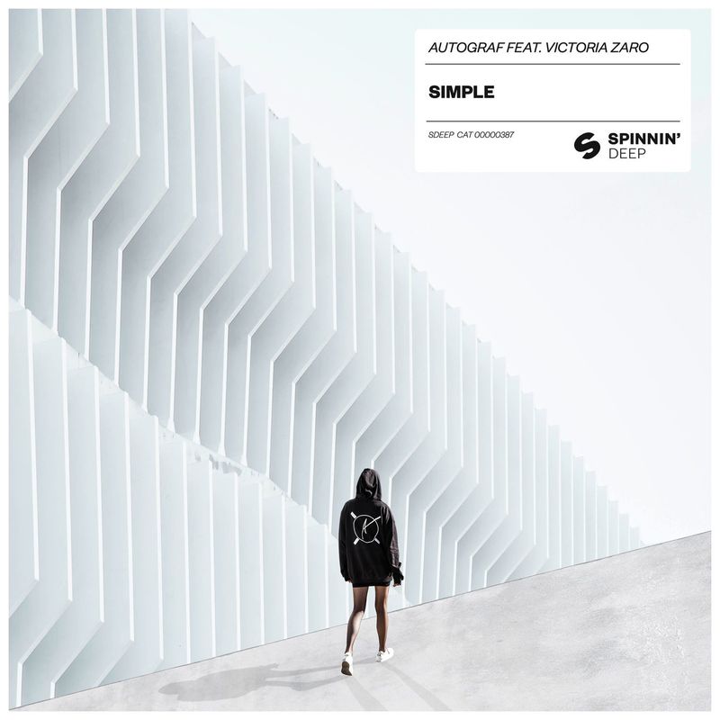 Simple(feat.VictoriaZaro)封面