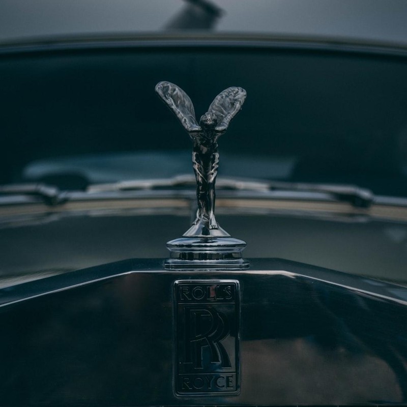 RollsRoyce封面