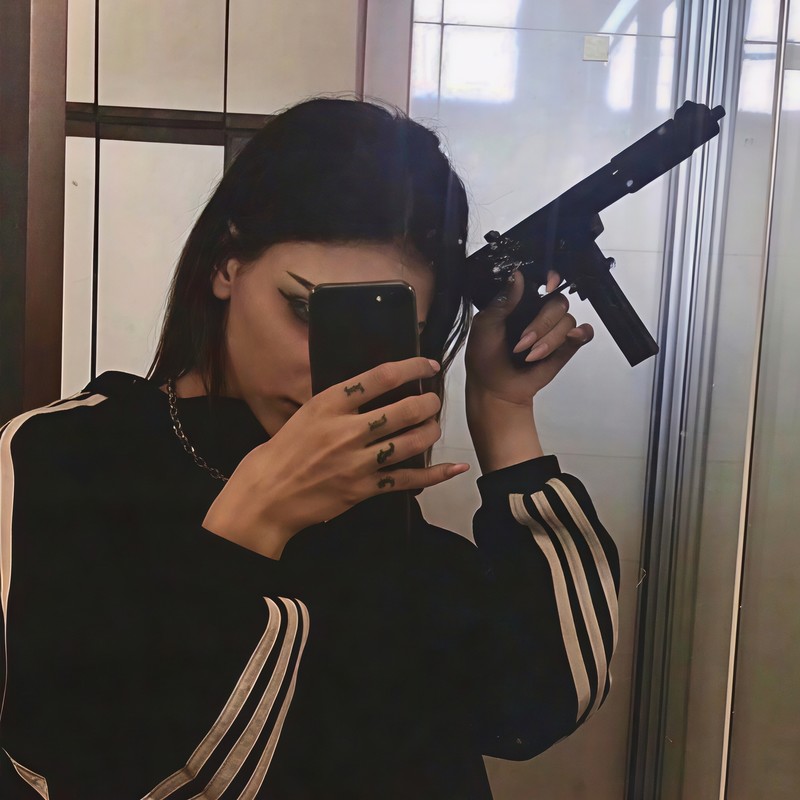 LOCKOUT封面