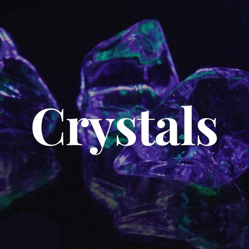 Crystals封面
