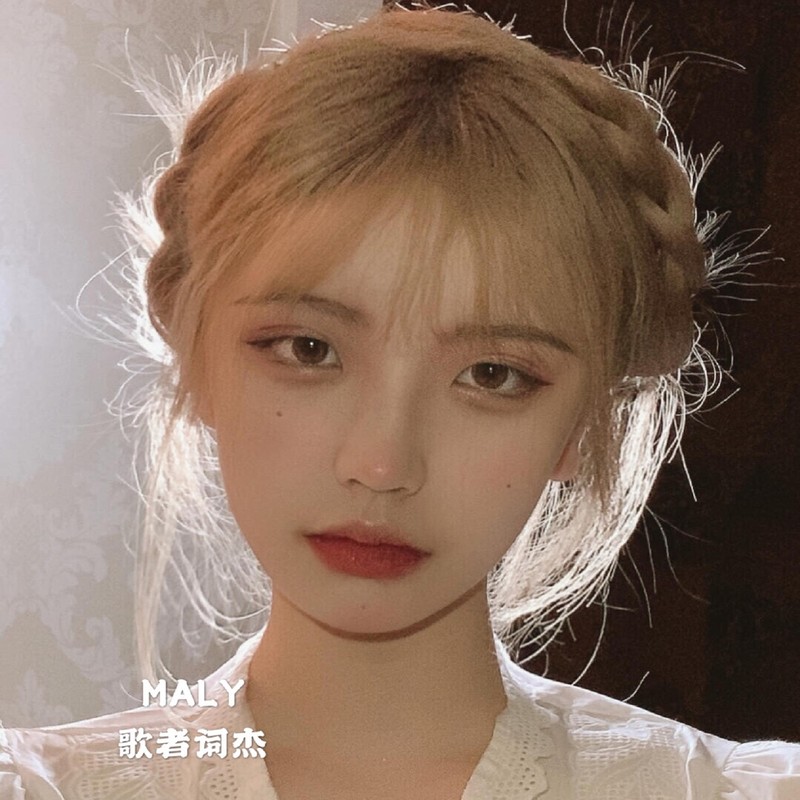 MALY封面