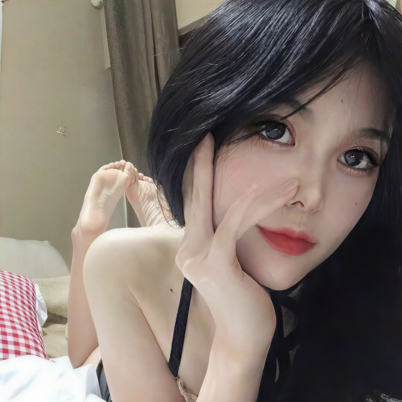 RosesXLoveYourselfMashup封面