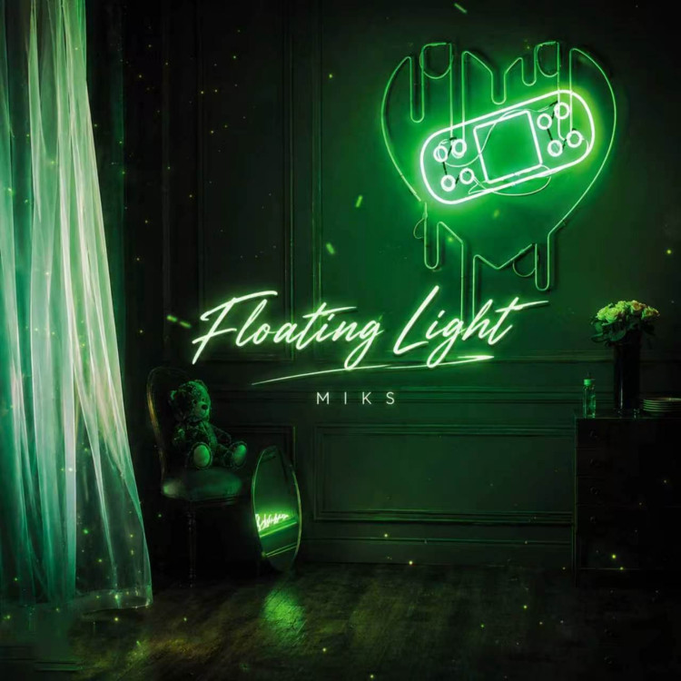 FloatingLight封面