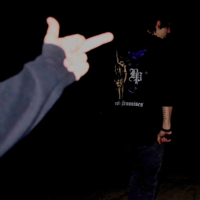 Runaway封面
