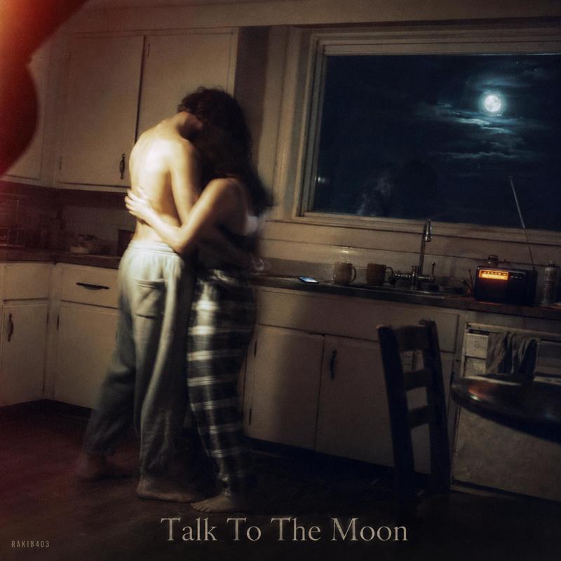 TalkToTheMoon封面