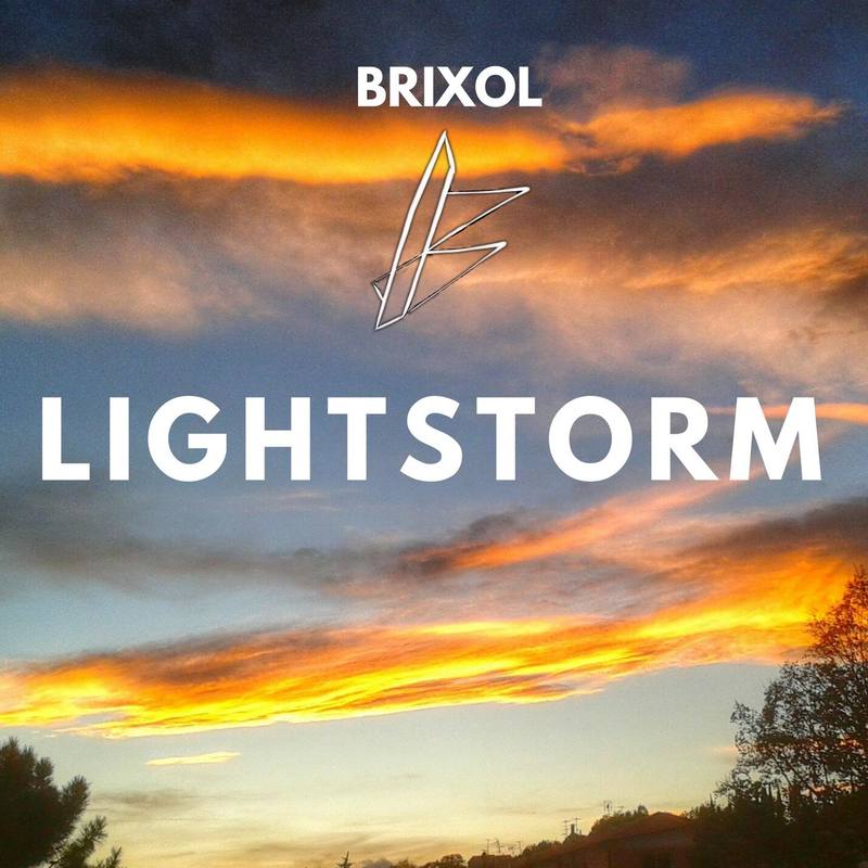 Lightstorm封面