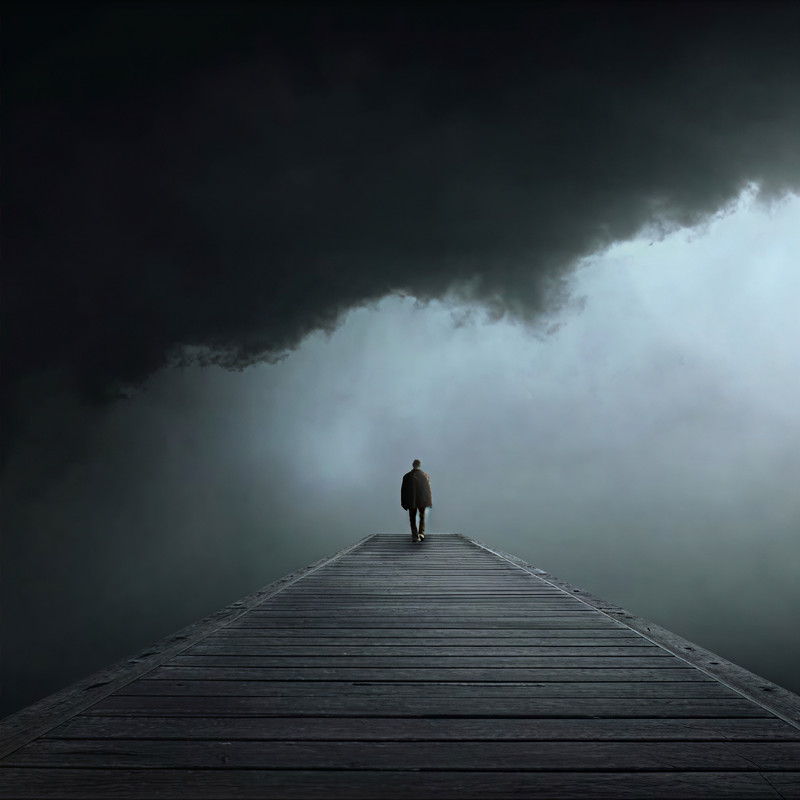 暴雨封面