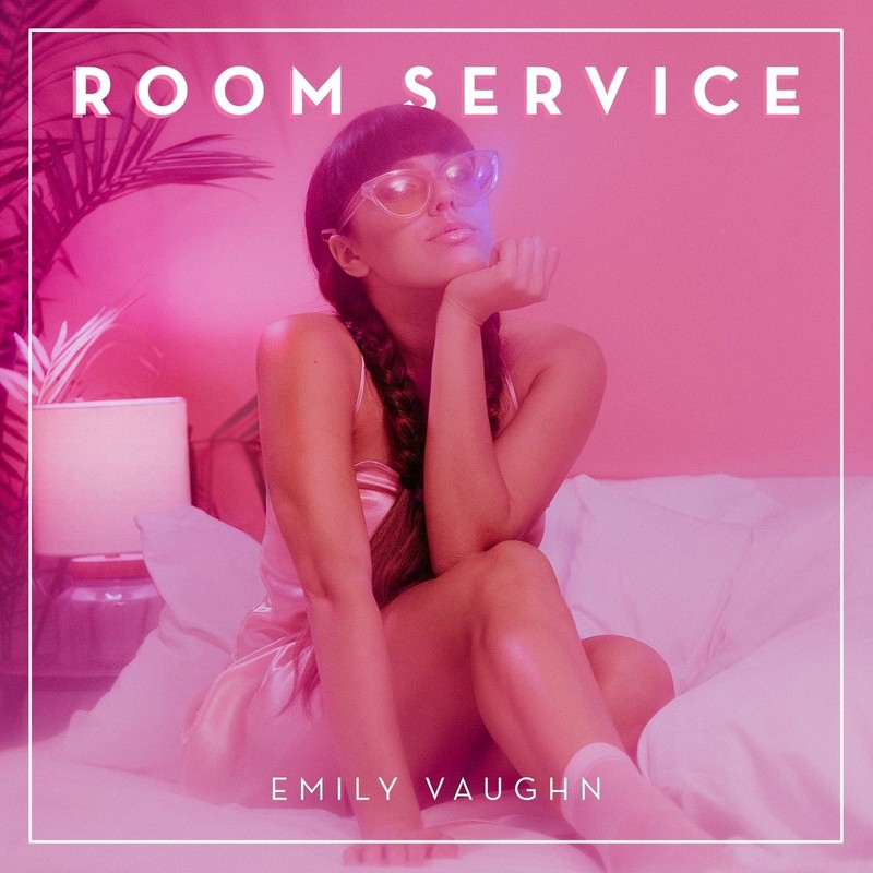 RoomService封面