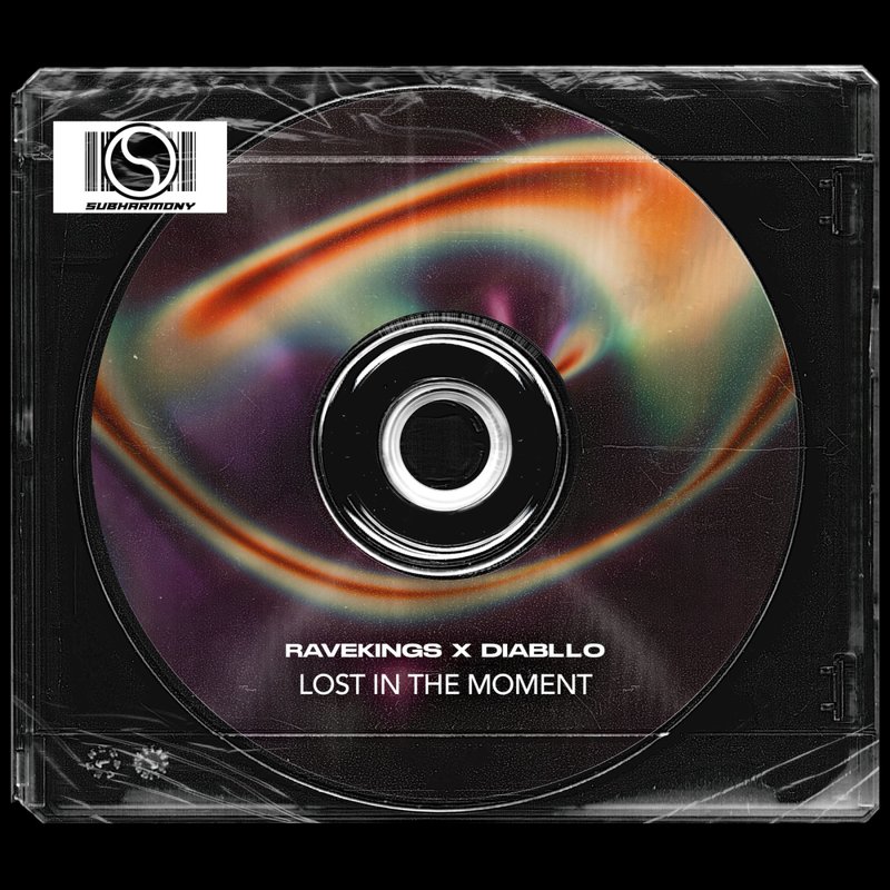 LostInTheMoment封面